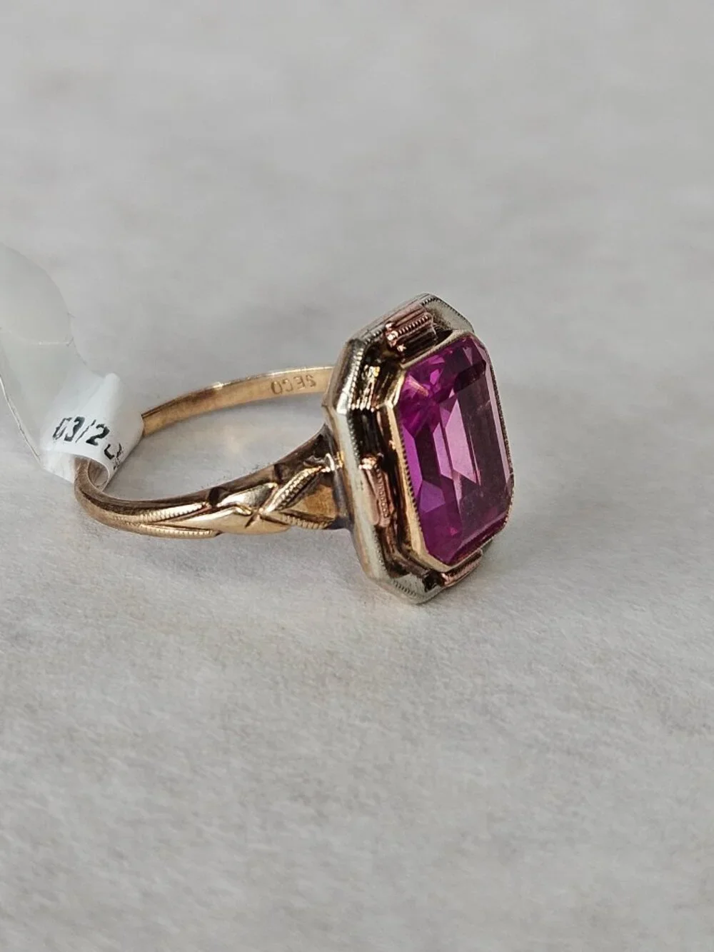 Vintage 10K Yellow Gold Pink Ice Topaz Emerald Cut Cocktail Ring Size 5.75
